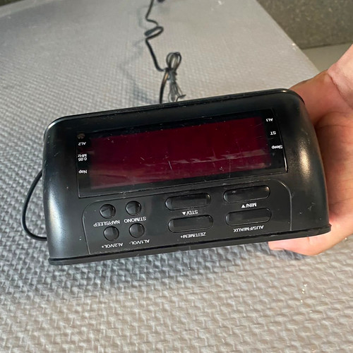 Radiowecker schwarz mit - radiowecker,